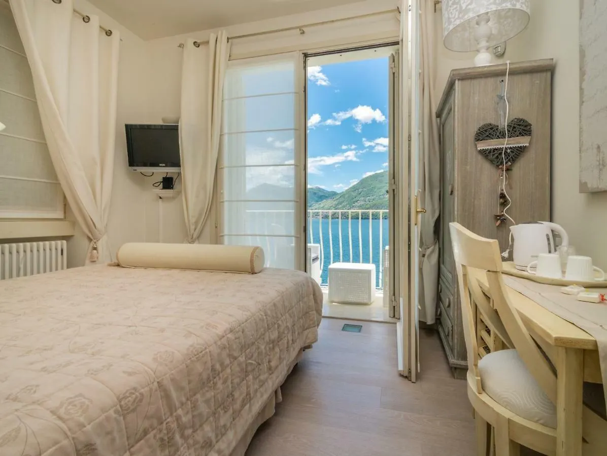 Oda ve Kahvaltı Maison Blanche Dervio
